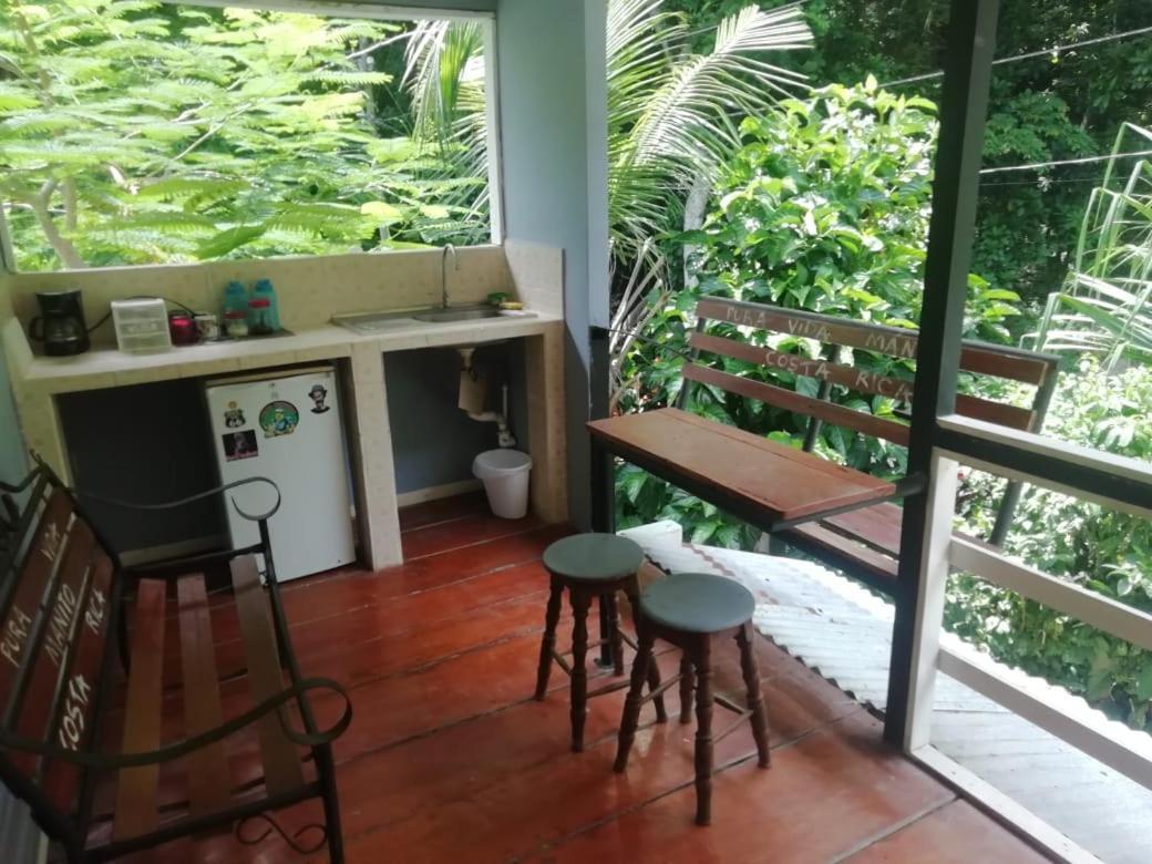 Bed and Breakfast Donde Familia Manito Paquera Esterno foto