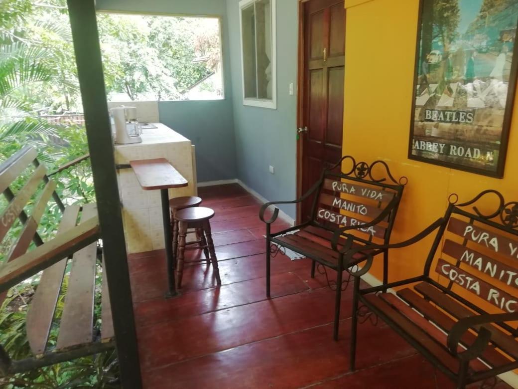 Bed and Breakfast Donde Familia Manito Paquera Esterno foto